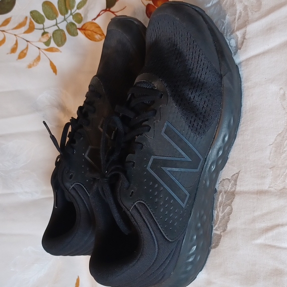 New Balance Other - Men's New Balance 520 V7 Running Shoes. Size 13 4E Wide. Worn only once! 🏃‍♂️